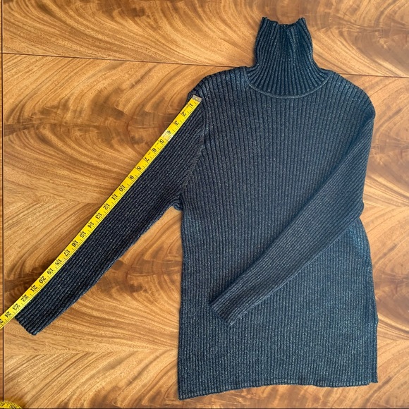 Chico’s Size 4 US Metallic Navy and Gold Knit Turtleneck Sweater - Picture 12 of 12